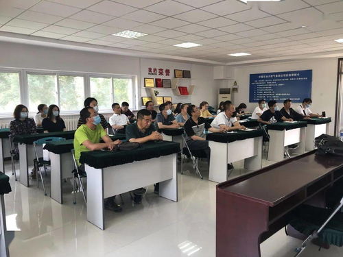 信息技術(shù)服務(wù)中心 查隱患、防風(fēng)險(xiǎn)，常態(tài)化管理保障安全生產(chǎn)